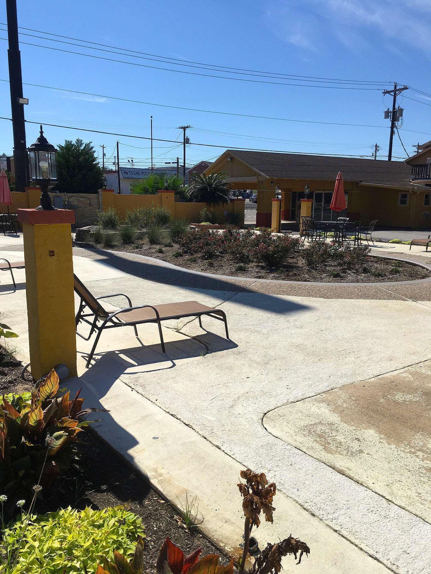 Americas Best Value Inn Brenham Exterior foto