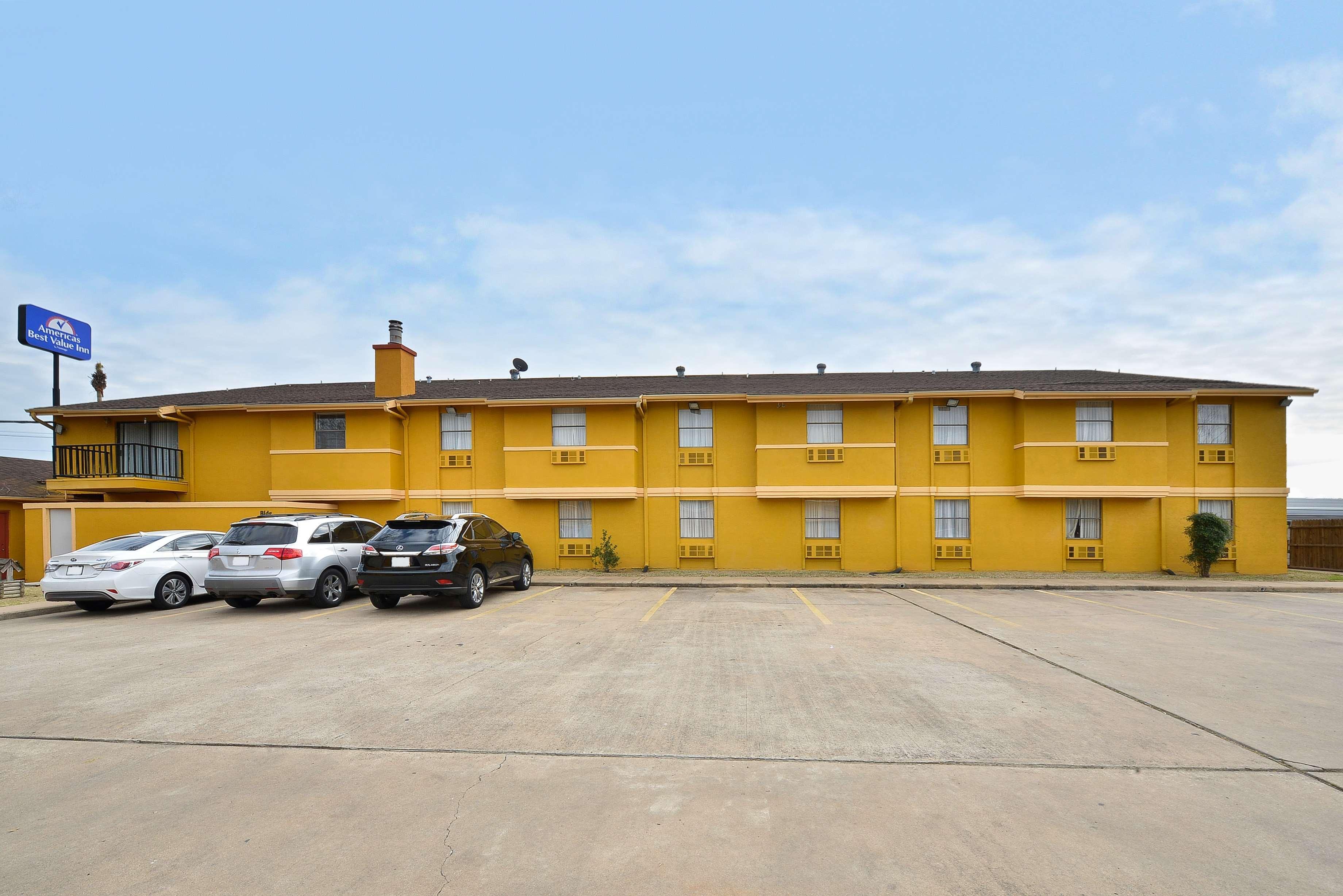 Americas Best Value Inn Brenham Exterior foto