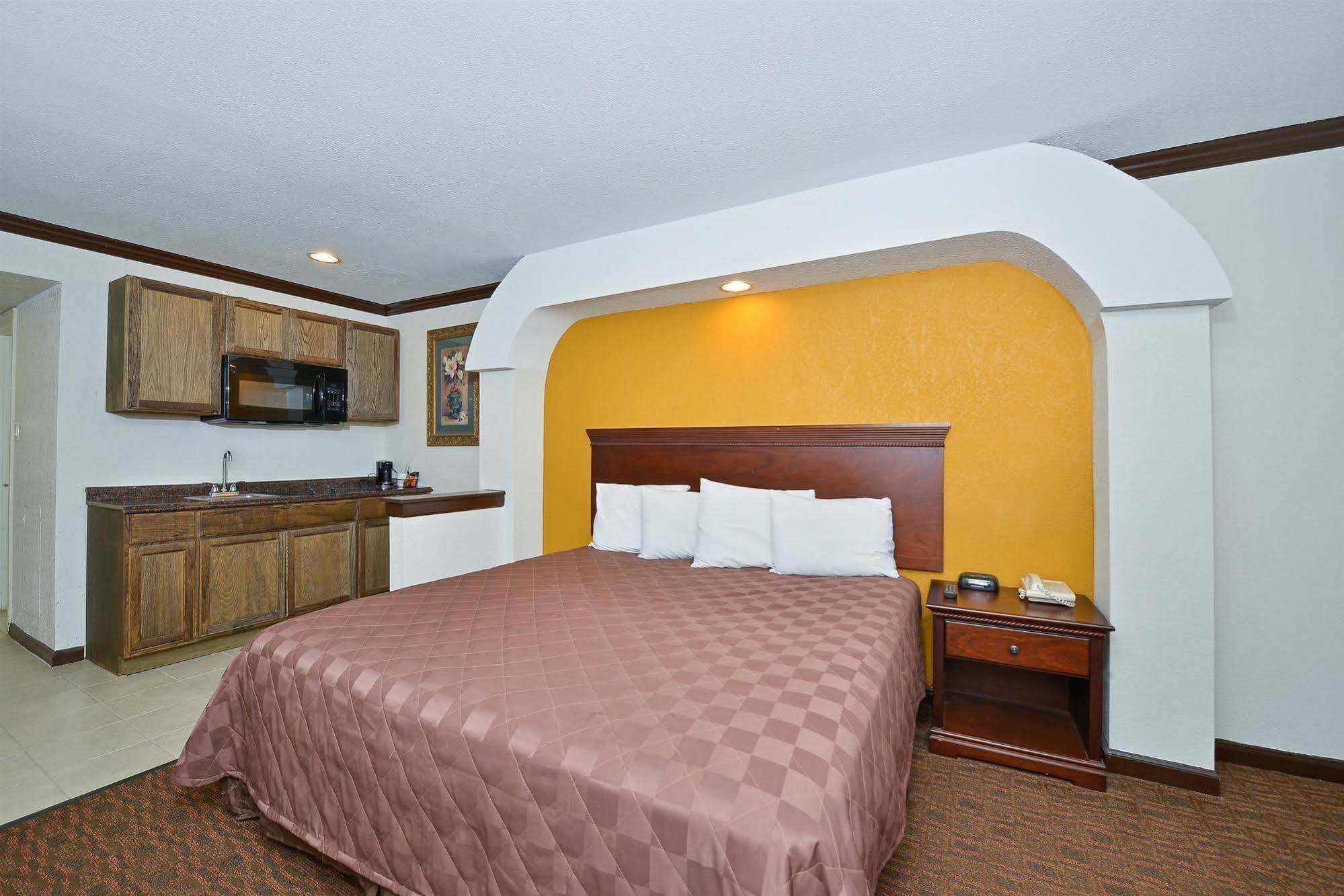Americas Best Value Inn Brenham Exterior foto